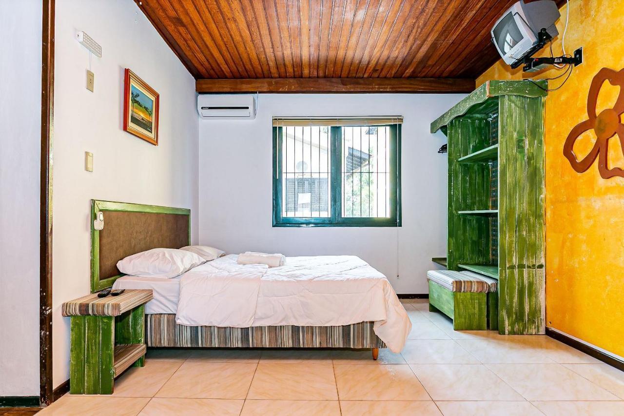 Florianópolis Studios Duplos E Individuais 450M Da Praia Rai المظهر الخارجي الصورة